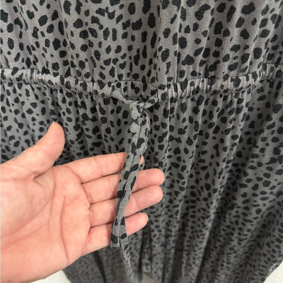Banana Republic Jumpsuit Size XL Sleeveless animal Print Adults - Picture 5 of 6
